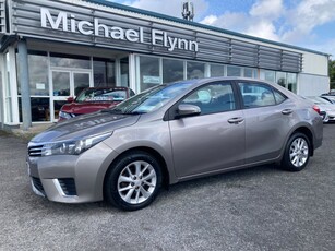 2015 - Toyota Corolla Manual