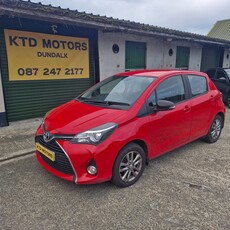 2015 - Toyota Yaris Manual