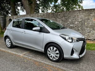 2015 - Toyota Yaris Manual