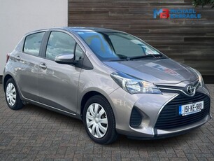 2015 - Toyota Yaris Manual