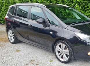 2015 - Vauxhall Zafira ---