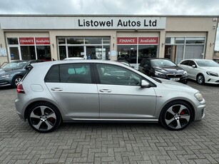 2015 - Volkswagen Golf Automatic