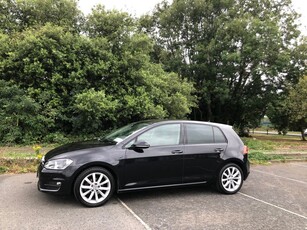 2015 - Volkswagen Golf Manual