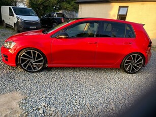 2015 - Volkswagen Golf Manual