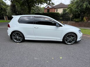 2015 - Volkswagen Golf Manual