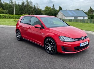 2015 - Volkswagen Golf Manual