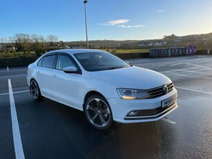 2015 - Volkswagen Jetta Manual