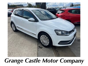 2015 - Volkswagen Polo Automatic