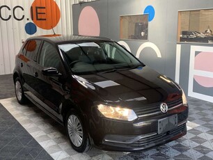 2015 - Volkswagen Polo Automatic