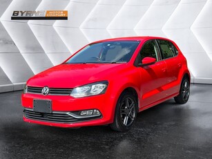 2015 - Volkswagen Polo Automatic