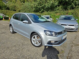 2015 - Volkswagen Polo Automatic