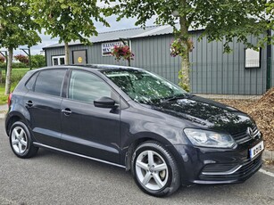 2015 - Volkswagen Polo Automatic