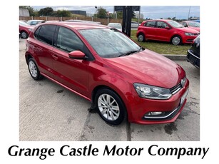 2015 - Volkswagen Polo Automatic