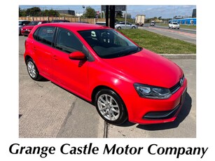 2015 - Volkswagen Polo Automatic