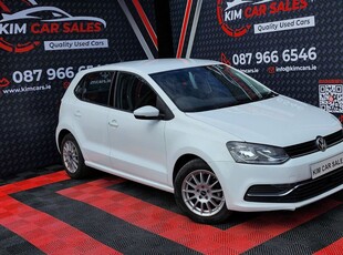 2015 - Volkswagen Polo Automatic