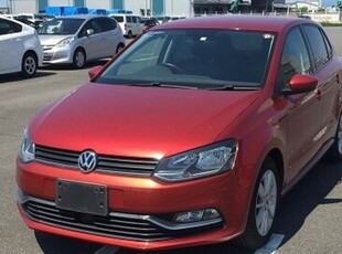 2015 - Volkswagen Polo Automatic