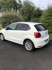 2015 - Volkswagen Polo Automatic