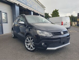 2015 - Volkswagen Polo Automatic