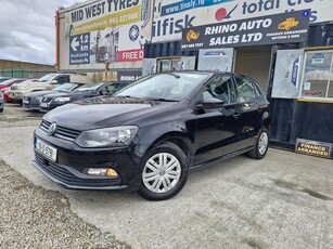 2015 - Volkswagen Polo Manual