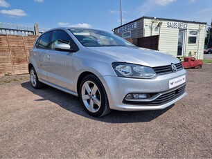 2015 - Volkswagen Polo Manual