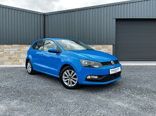 2015 - Volkswagen Polo Manual