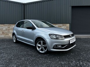 2015 - Volkswagen Polo Manual