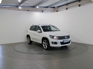 2015 - Volkswagen Tiguan Manual