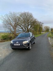 2015 - Volkswagen Touareg Automatic