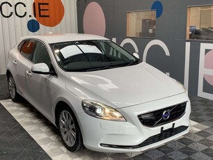 2015 - Volvo V40 Automatic