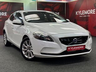 2015 - Volvo V40 Automatic