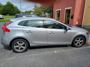 2015 - Volvo V40 Manual