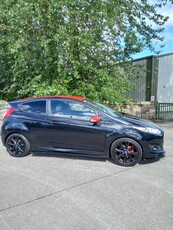 2016 - Ford Fiesta Manual