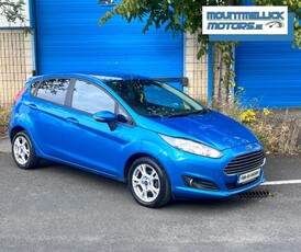 2016 - Ford Fiesta Manual