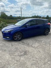 2016 - Ford Focus Manual