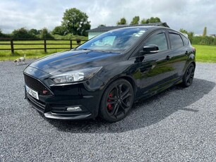 2016 - Ford Focus Manual