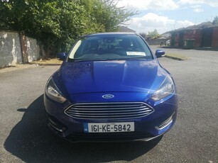 2016 - Ford Focus Manual