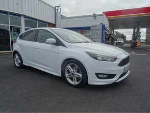 2016 - Ford Focus Manual