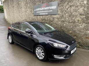 2016 - Ford Focus Manual