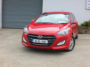 2016 - Hyundai i30 Manual