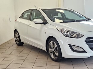 2016 - Hyundai i30 Manual