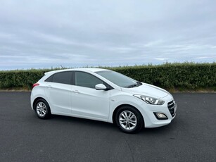 2016 - Hyundai i30 Manual