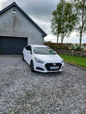 2016 - Hyundai i40 Manual