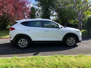 2016 - Hyundai Tucson Manual