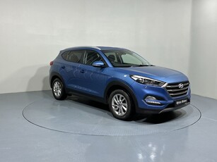 2016 - Hyundai Tucson Manual