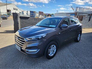 2016 - Hyundai Tucson Manual