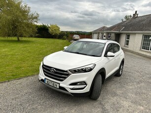 2016 - Hyundai Tucson Manual