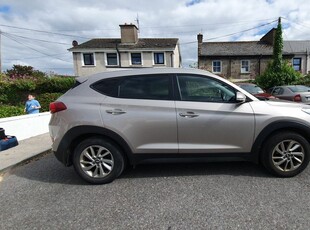 2016 - Hyundai Tucson Manual