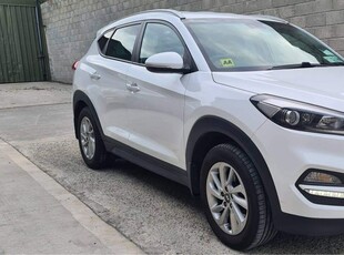 2016 - Hyundai Tucson Manual