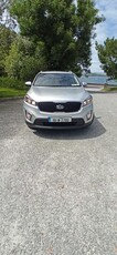 2016 - Kia Sorento Manual