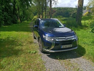 2016 - Mitsubishi Outlander Manual